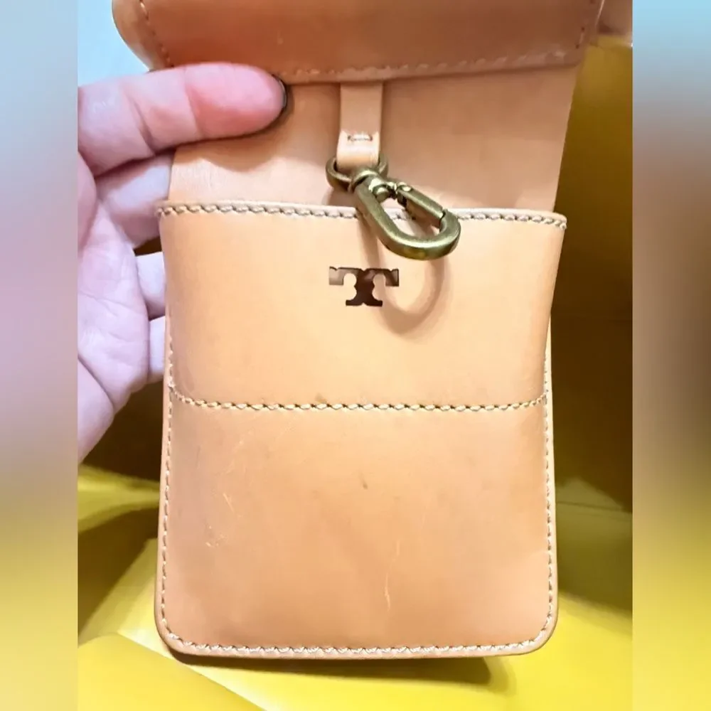 Tory Burch Tan and White Tote